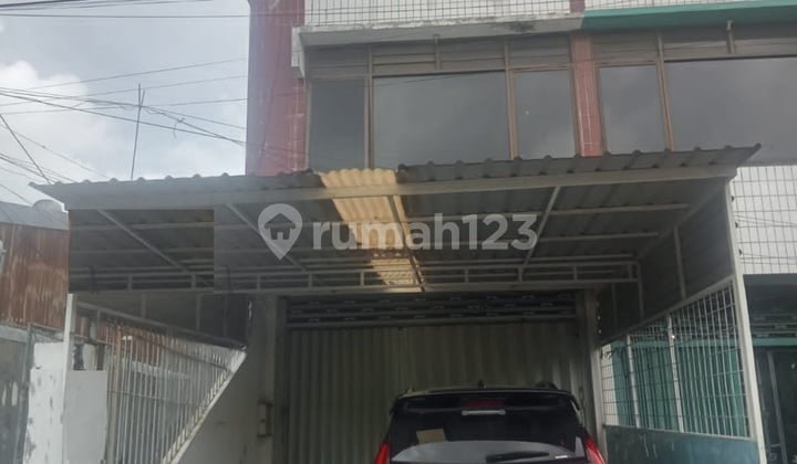 For Rent: Ruko on Raden Saleh Street, Surabaya Center For Rent: Ruko on Raden Saleh Street, Surabaya Center