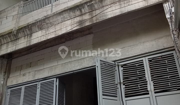 Disewakan Ruko Dijalan Putro Agung Wetan Surabaya