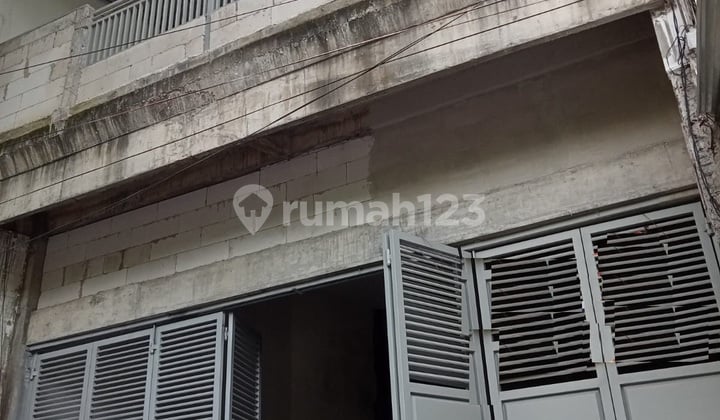 Disewakan Ruko Dijalan Putro Agung Wetan Surabaya