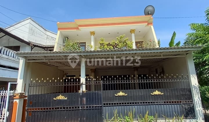 Kos House for Sale on Siwalankerto Street, Surabaya