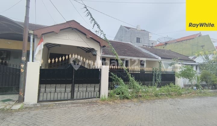 For Rent: House on Bendul Merisi Permai Street, Surabaya
