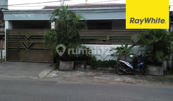 Dijual Rumah di Padmosusastro Surabaya Pusat