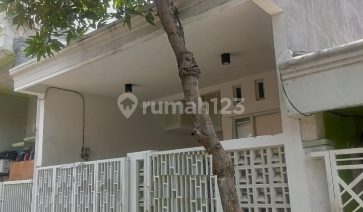 For Sale House on Kapas Gading Madya Street Surabaya For Sale House on Kapas Gading Madya Street Surabaya