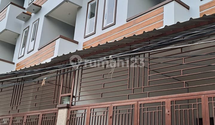 Rumah Jelambar Baru Bagus Strategis