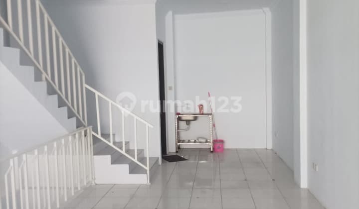 Disewa Ruko Strategis Siap Pakai, Harga Terbaik di Jembatan Tiga