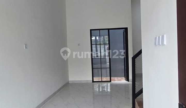 Rumah Cantik 2 Lantai Siap Huni Harapan Indah 1 - SHM