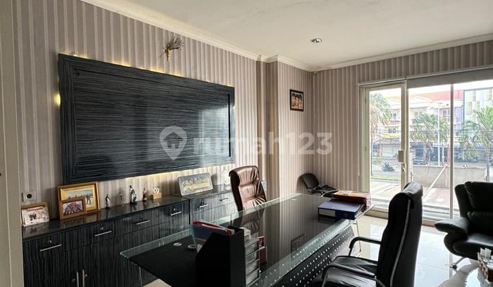Ruko Lokasi Strategis di Boulevard Hijau Harapan Indah Bekasi