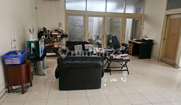 Jual Dibawah Harga Pasar HGB di Jl. Cempaka Putih Timur XVII No.5, Cempaka Putih Timur, Cempaka Putih, Kota Jakarta Pusat, DKI Jakarta, Indonesia, 10510, Cempaka Putih