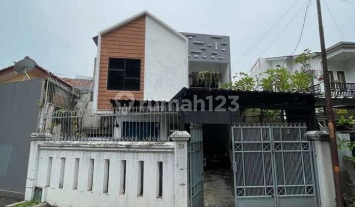 2-Storey House A Step Away to Cinere Mall