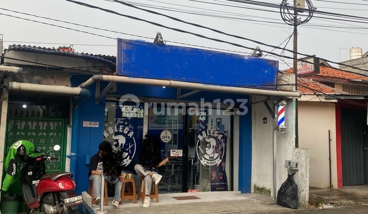 Ruang Usaha Nempel Universitas Indonesia
