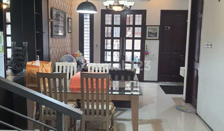 Rumah Apik 2 Lantai di Depok Dekat Margonda