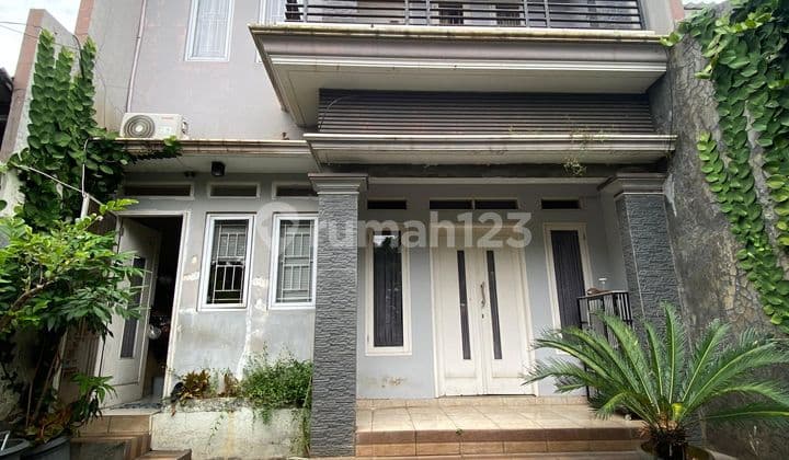 Rumah Apik Terawat 2 Lantai di Lokasi Strategis Gandul-Cinere