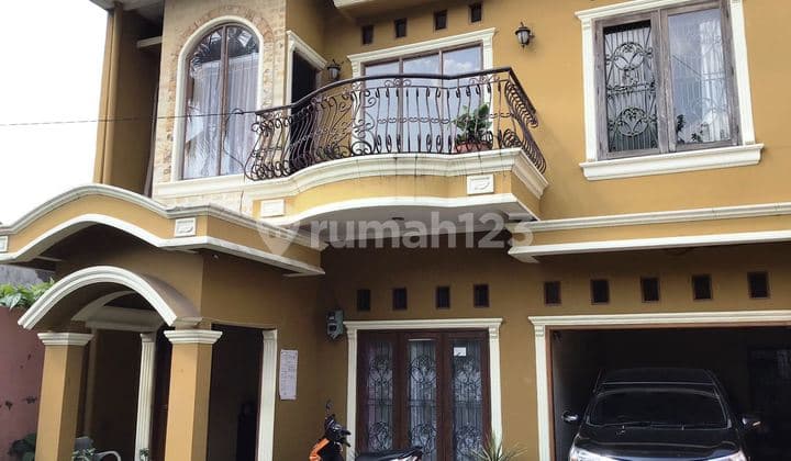 Rare Two-Story Sturdy and Well-Maintained House in Limo