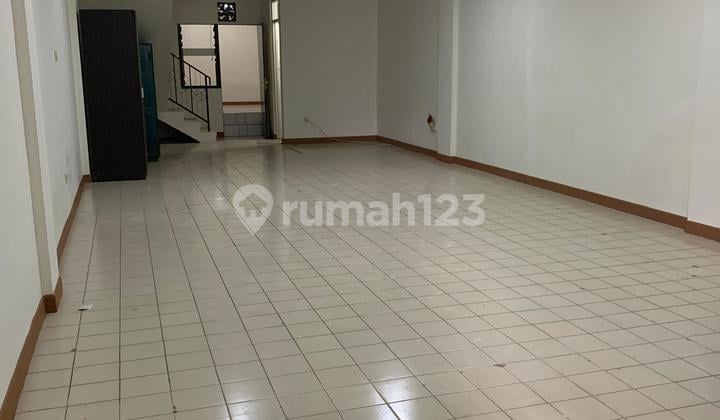 Ruko Cuan di Lokasi Strategis Pinggir Jalan Raya Cinere