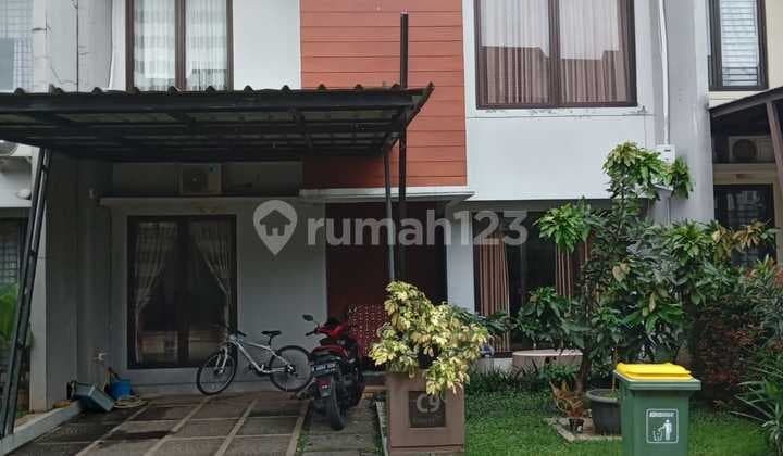 Rumah Menarik Dalam Komplek Perumahan