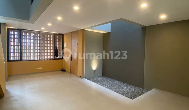 Rumah 2 Lantai Brand New Sangat Dekat Pintu Tol Di Cinere