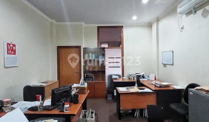 Ruko Bagus 3 Lantai di Cipete Raya Jakarta Selatan