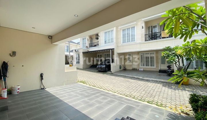 Hunian Brand New 2 Lantai Mewah Dan Strategis