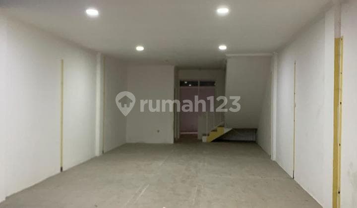 Ruko Strategis Siap Digunakan Untuk Kantor Atau Usaha Cinere