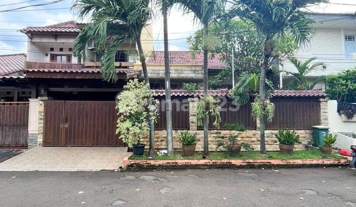 Semi-Furnished House in Cinere Complex, 1.5 Floors