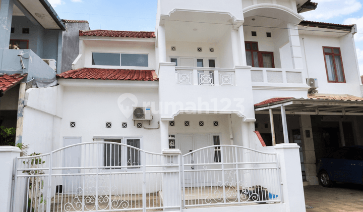 Rumah Baru Renov Layout Lapang di Beji Harga Termurah
