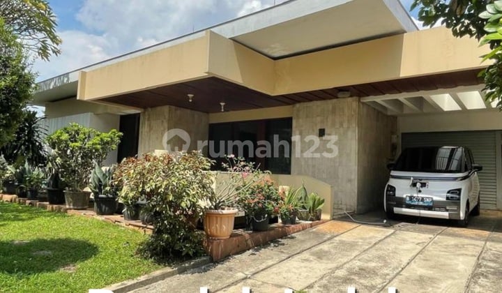 Bebas Banjir, Rumah, SHM, Dekat Pusat Perbelanjaan, Siap Huni