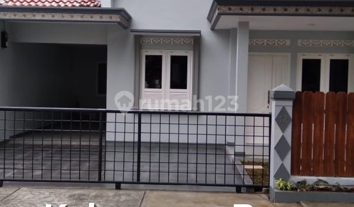 Siap Huni, Rumah, 2 Lantai, Dekat Akses MRT, Bebas Banjir