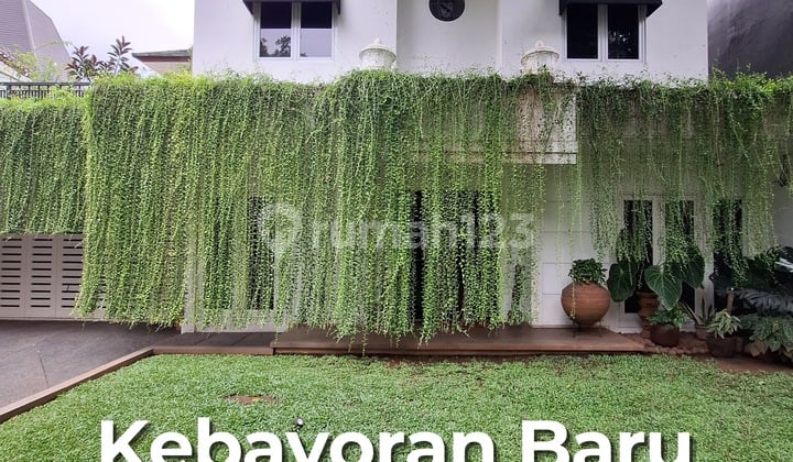 Rumah Bagus Semi Furnished SHM Kebayoran Baru, Jakarta Selatan