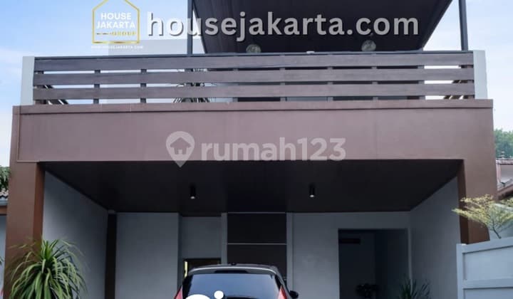 Bebas Banjir, Rumah, 2 Lantai, SHM, Dekat Akses Tol