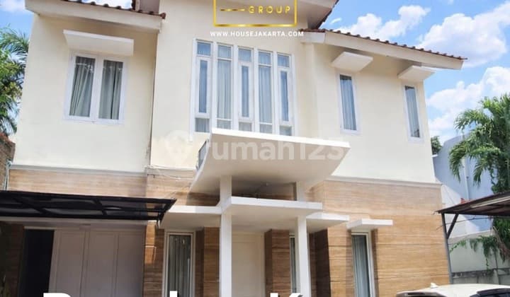 Siap Huni, Rumah, 2 Lantai, Dekat Pusat Perbelanjaan