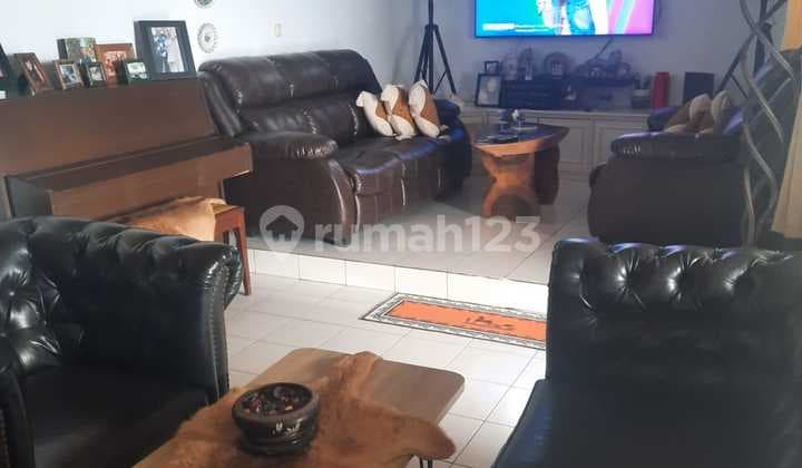 Vila Dijual 2 Lantai View Bagus Full Furnished di Arcamanik