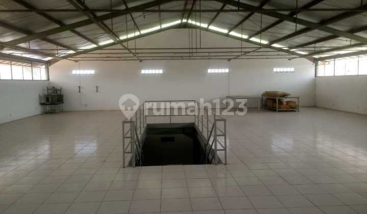 Dijual Gudang Luas 3 Lantai Area Rancamanyar
