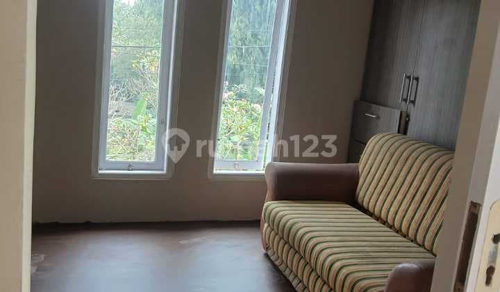 Dijual Rumah Strategis Area Jl. Taman Cihanjuang