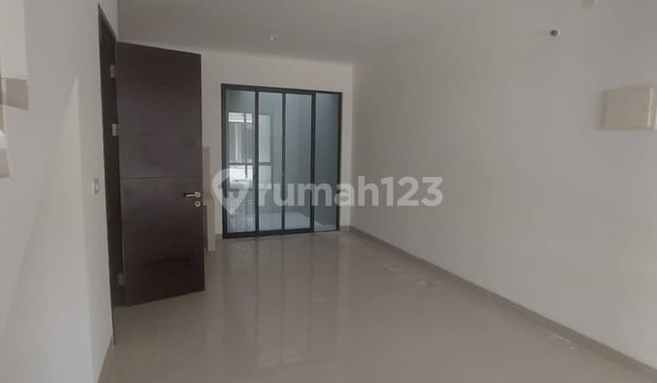 Disewa Termurah Rumah Pik 2 Milenial 4,5X15 Kosongan 2 Kamar Tidur