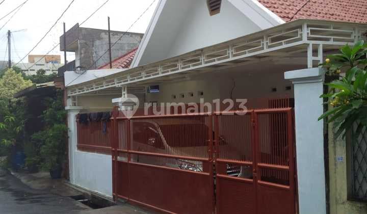 Rumah Siap Huni 9x15 M di Cawang, Jakarta Timur