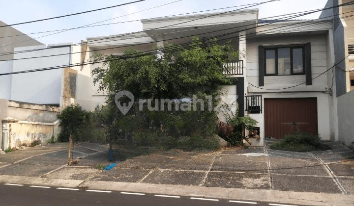 Rumah 2 Lantai Unfurnished Lokasi Strategis Luas 365 M2 di Cempaka Putih, Jakarta Pusat