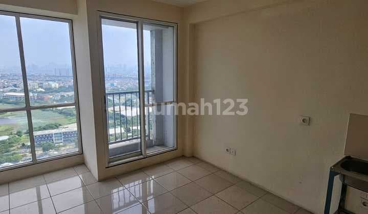 Tifolia Apartment High Floor Strata Ready to Live Near Toll Access Strategic Location Unfurnished Border of North Jakarta and East Jakarta