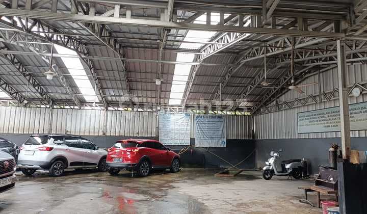 Tanah dan Bangunan Cocok untuk Usaha Lebar 40 Meter Luas 800 Meter Ex Tempat Cucian Mobil di Kebon Jeruk Jakarta Barat