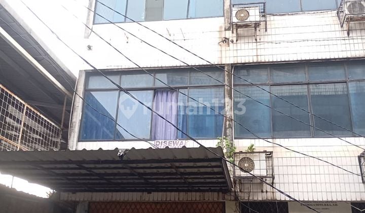 Ruko 3 Lantai Bebas Banjir Jalan Raya Depan Gedung Pertunjukan Djarum Dekat Rs Eka Hospital Jakarta Barat