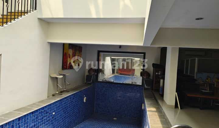House Suitable for Business, 8 Meters Wide with Swimming Pool in Cempaka Putih, Central Jakarta