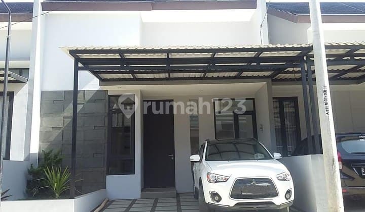 Rumah Minimalis Siap Huni Strategis Dalam Komplek Kopo