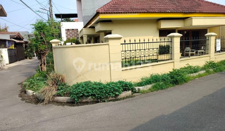 Rumah Posisi Hook! di Cakung Termurah Luas Siap Huni Dekat Terminal