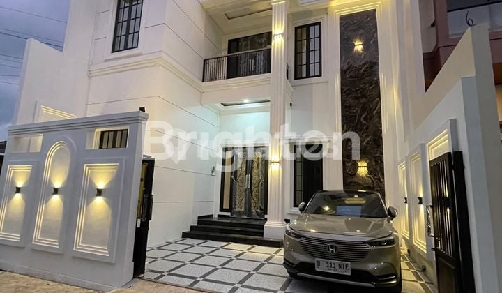 RUMAH PREMIUM MEWAH DI JL PLEMBURAN DEKAT KAMPUS UGM YOGYAKARTA RUMAH PREMIUM MEWAH DI JL PLEMBURAN DEKAT KAMPUS UGM YOGYAKARTA