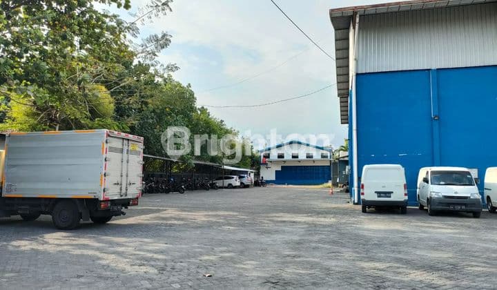 KOMPLEK PERGUDANGAN LUAS DI DAERAH SEWON BANTUL YOGYAKARTA