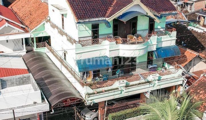 Strategic Large House Location on Kepuh Klitren Street, Gondokusuman, Yogyakarta