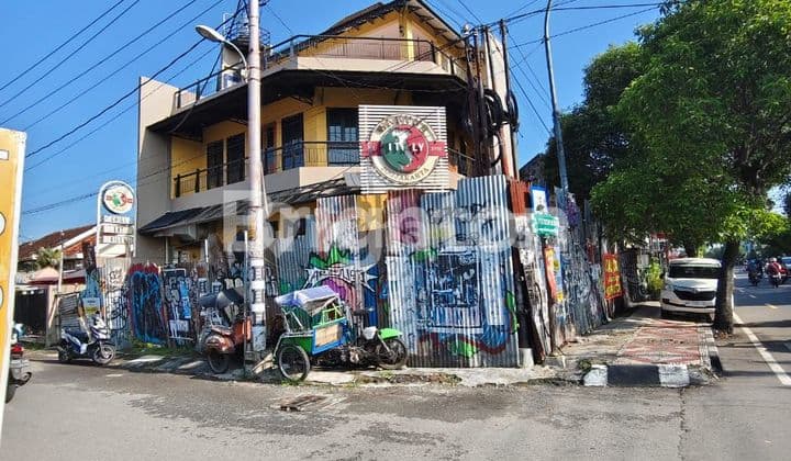 DIJUAL/DISEWAKAN RUKO 3 LANTAI POSISI HOOK DEKAT PRAWIROTAMAN Jl PARIS Jl TIRTODIPURAN MANTRIJERON YOGYAKARTA