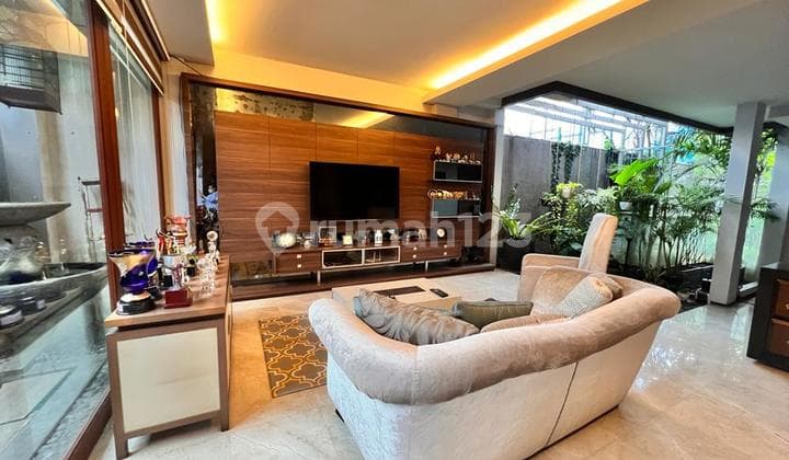 Rumah Bagus SHM di Bintaro Sektor 7 Strategis