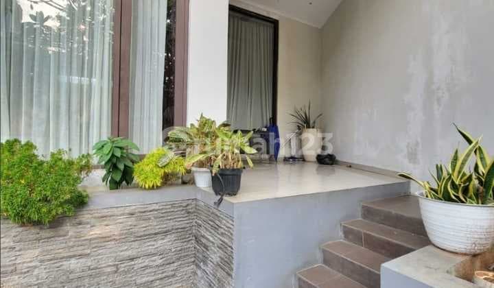 Rumah Bagus dan Strategis Dekat Kemana Saja sudah SHM di Bintaro