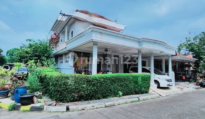 Rumah Hook 2 Lantai Taman Ubud Indah Lippo Karawaci