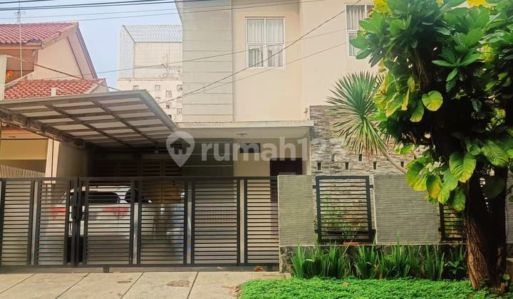 Rumah 2 lantai Griyaloka Bsd City, Siap huni, Dekat Akses Toll